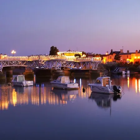 Le Vieux Mole Дом отдыха *